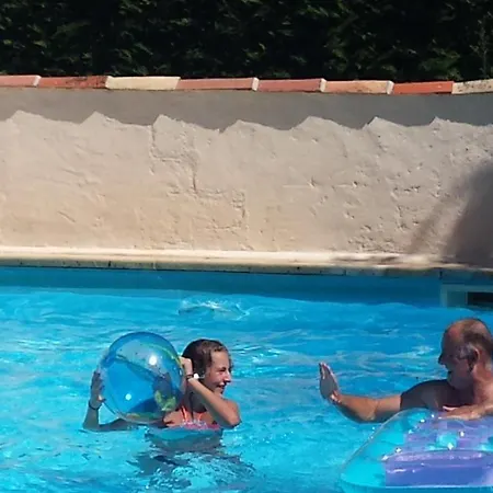 Bed & Breakfast La Debottee Belge Montesquieu (Tarn-et-Garonne)